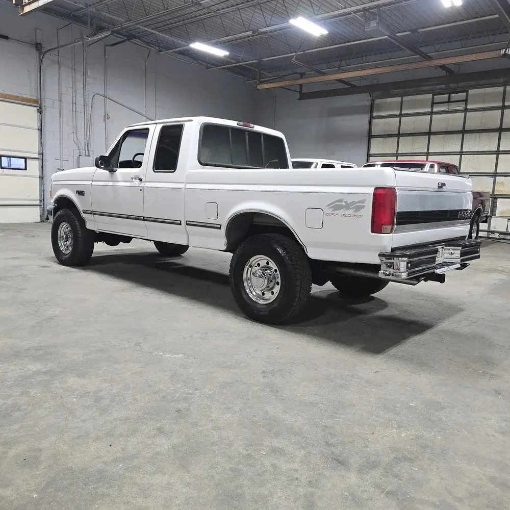 1996 Ford F-250 XLT - 3