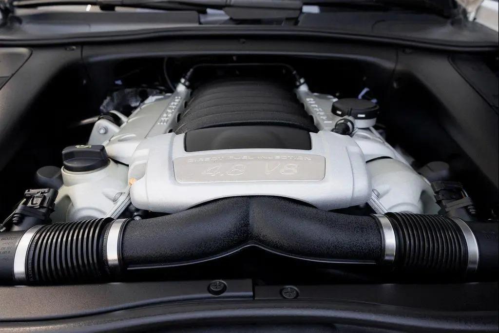 Modified 2008 Porsche Cayenne S