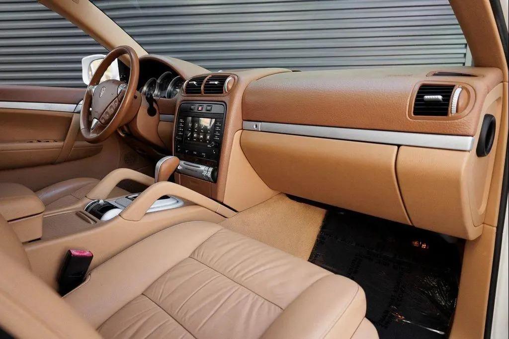 Modified 2008 Porsche Cayenne S