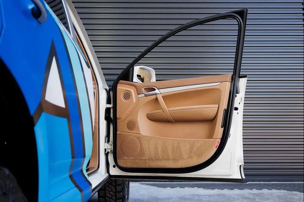 Modified 2008 Porsche Cayenne S