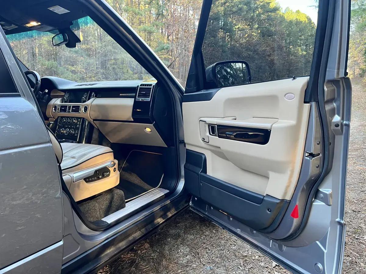 2012 Land Rover Range Rover HSE Lux