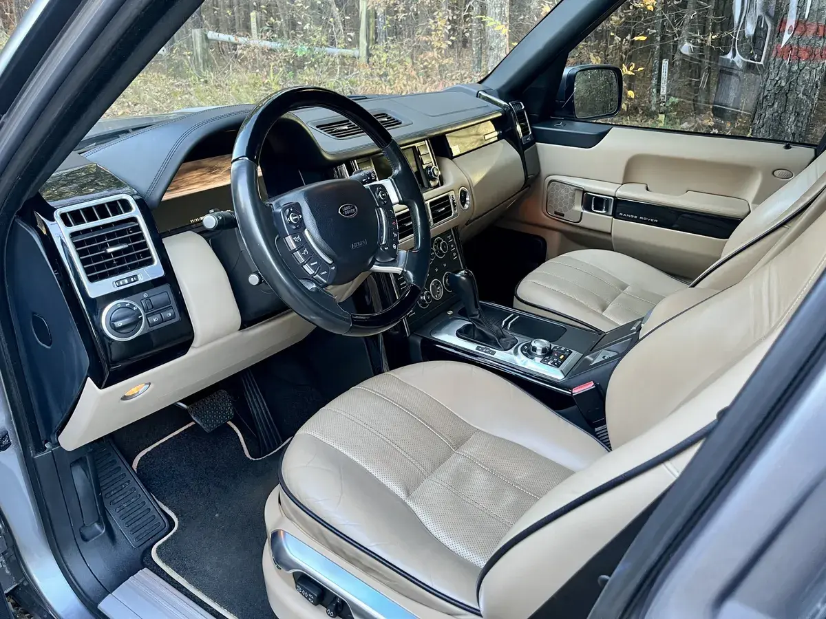 2012 Land Rover Range Rover HSE Lux