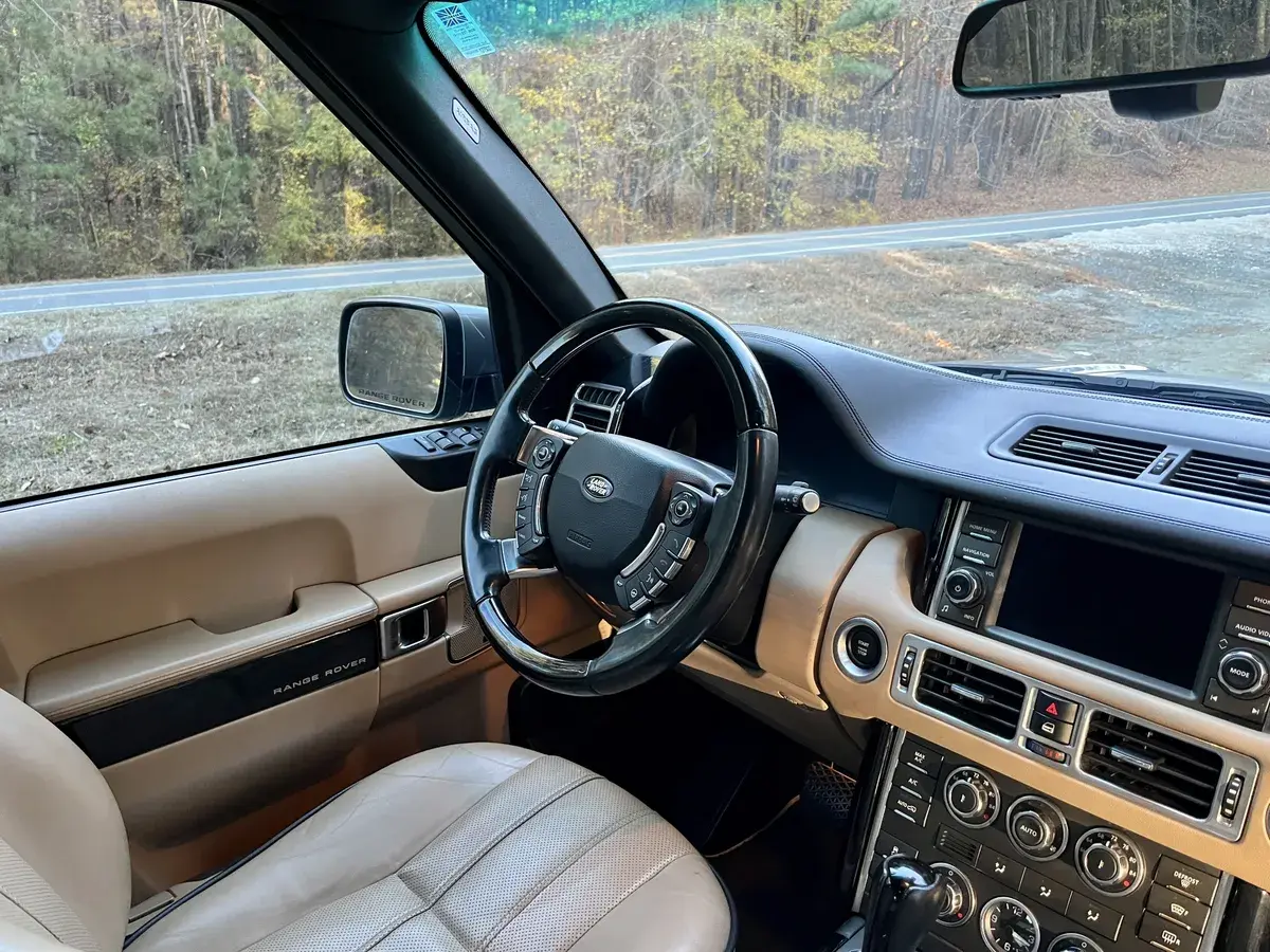 2012 Land Rover Range Rover HSE Lux