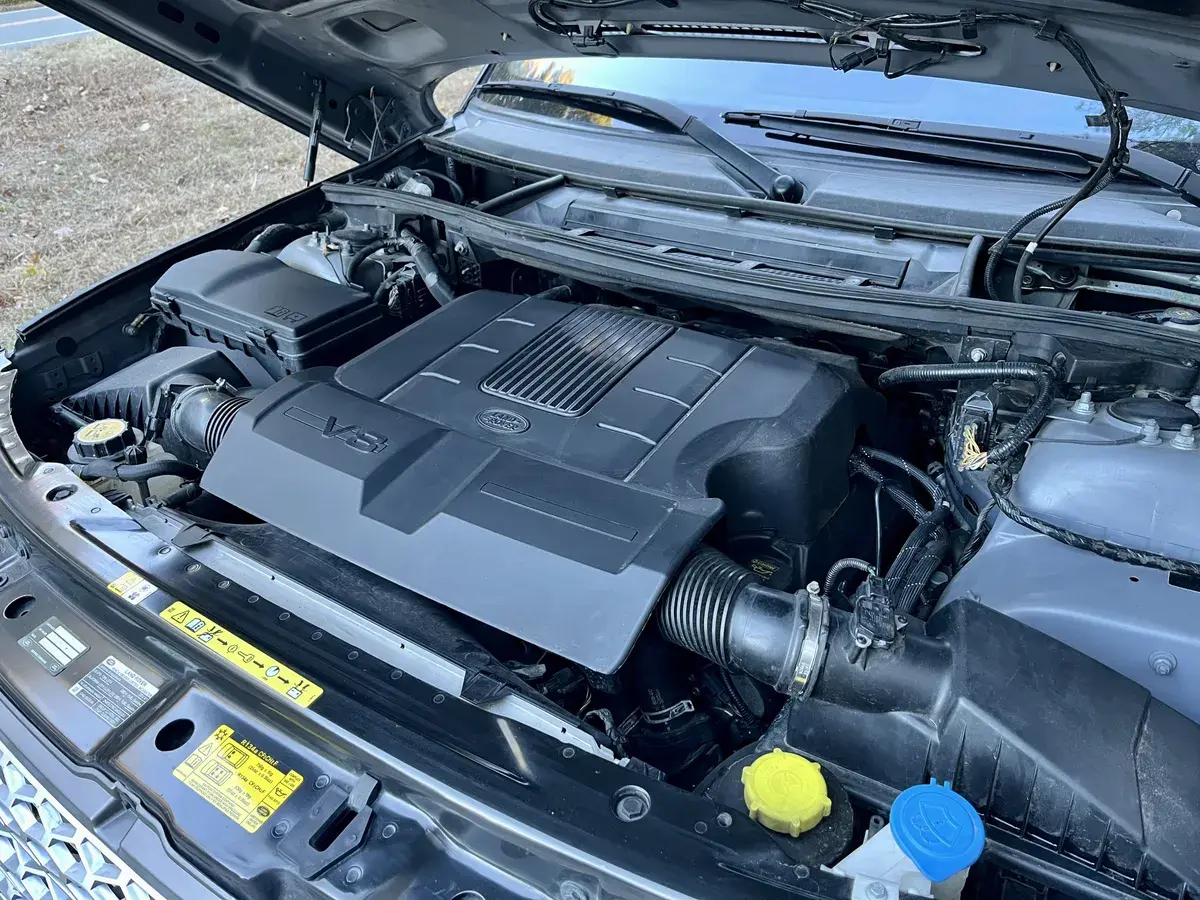 2012 Land Rover Range Rover HSE Lux