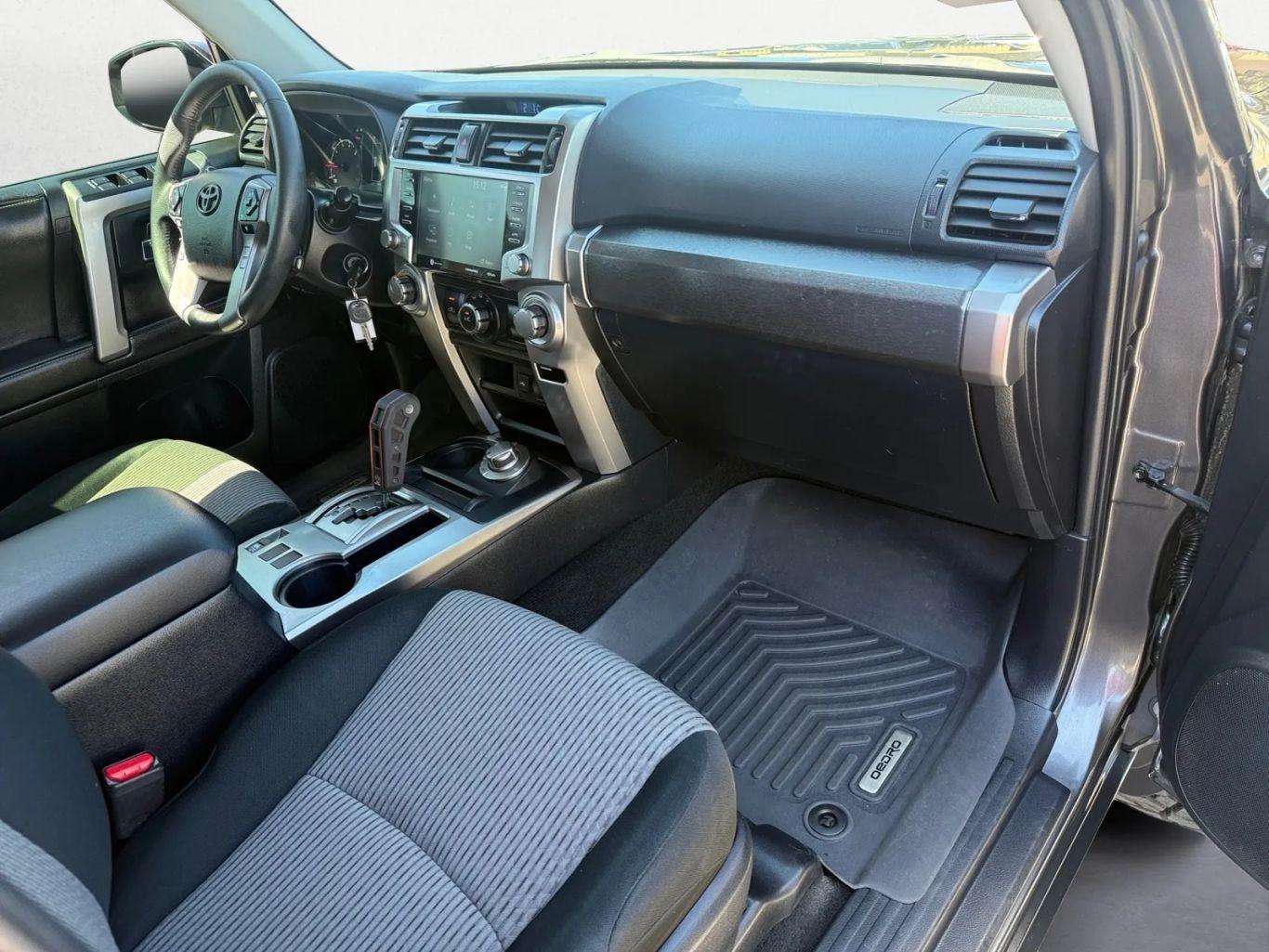 2020 Toyota 4Runner SR5