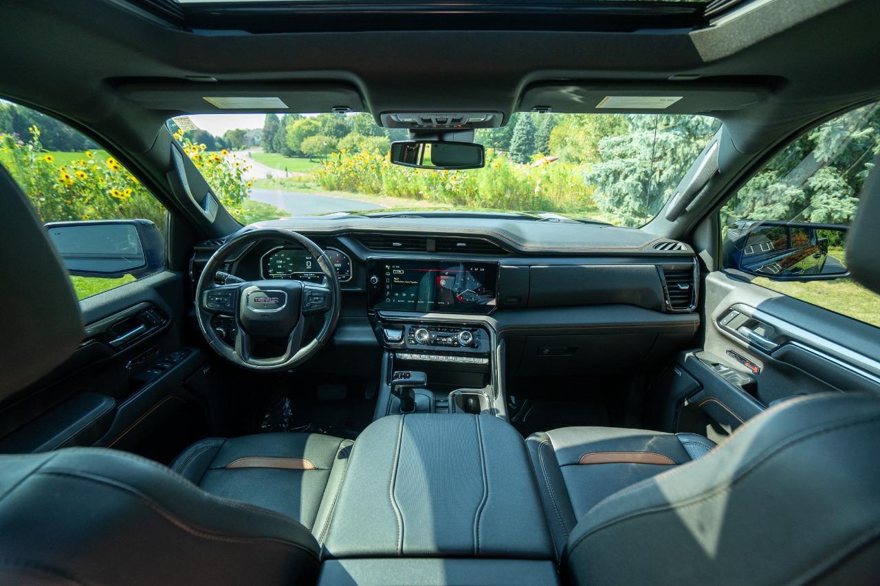 2023 GMC Sierra 1500 AT4