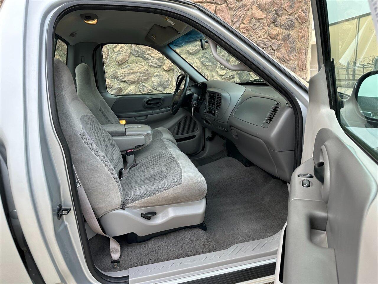 1999 Ford F-150 Lariat