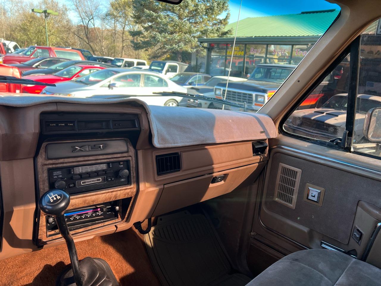 1986 Ford F-150 Lariat