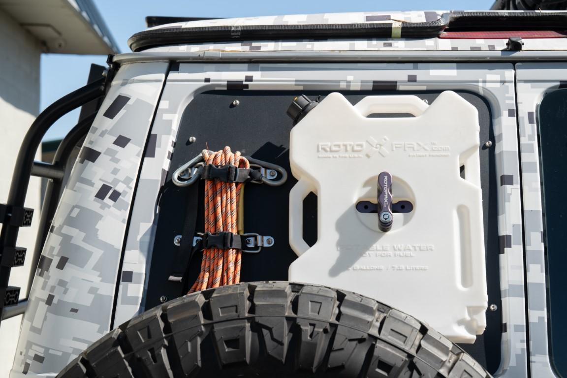 Modified 2002 Ford E-250 Overlander