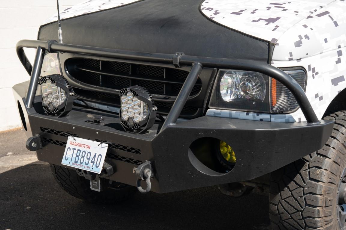 Modified 2002 Ford E-250 Overlander