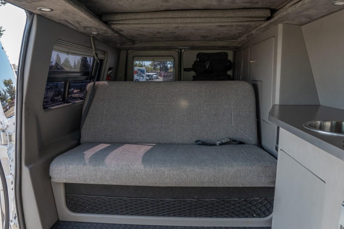 Modified 2002 Ford E-250 Overlander