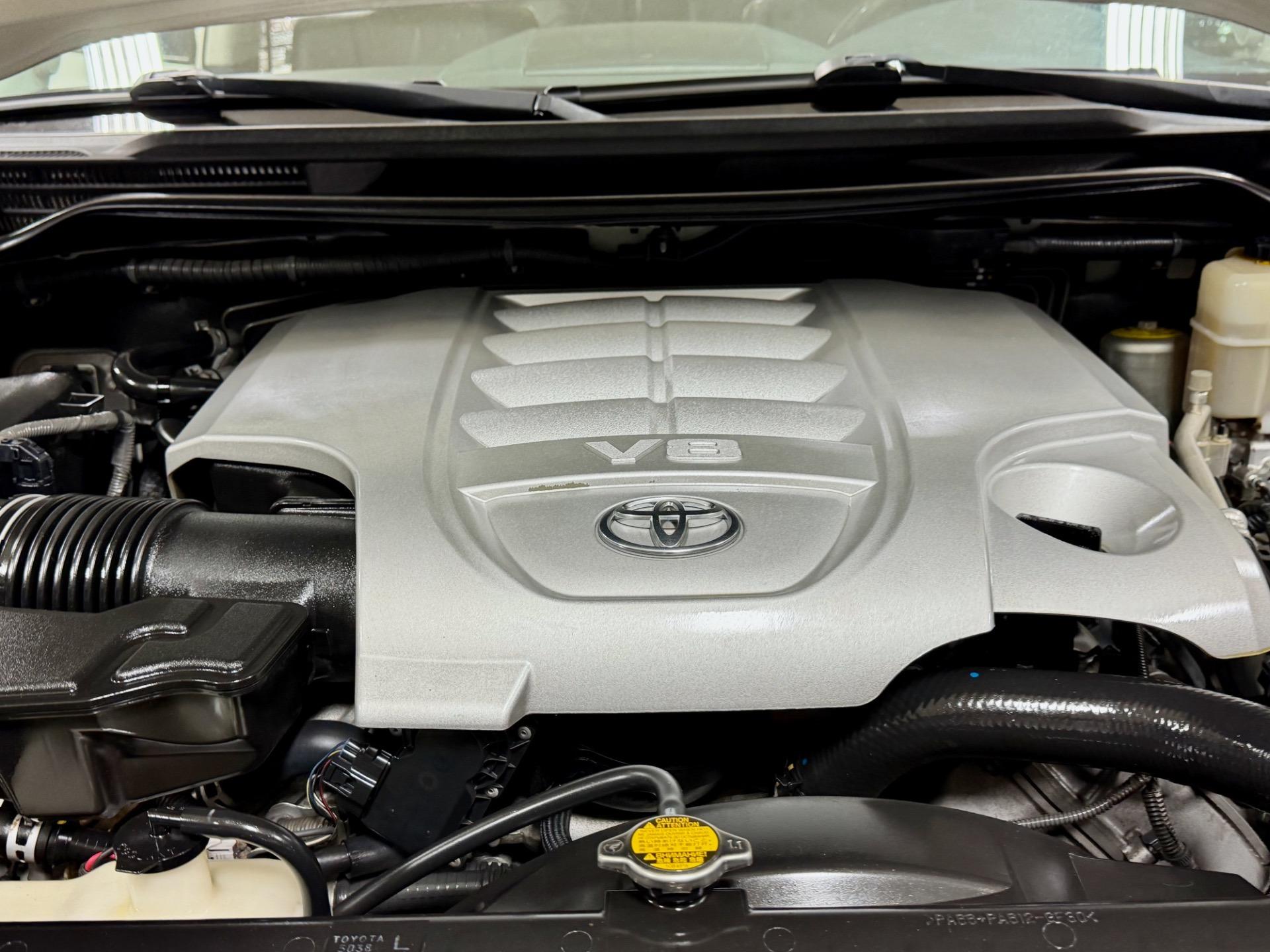 2013 Toyota Land Cruiser