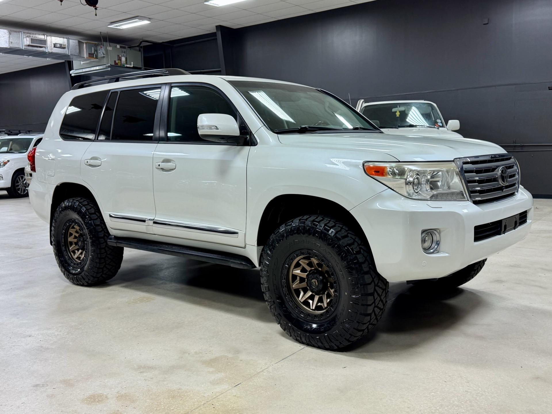 2013 Toyota Land Cruiser