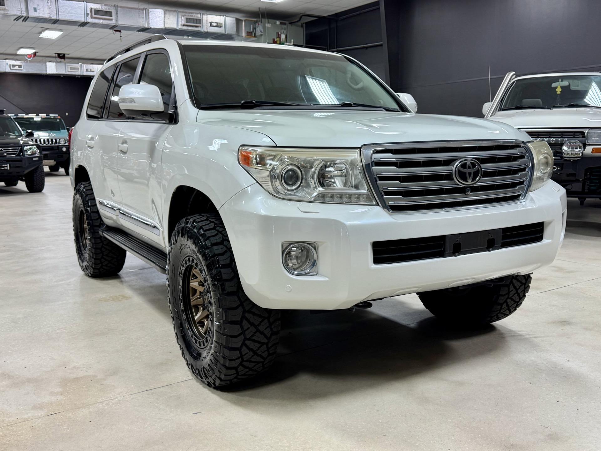 2013 Toyota Land Cruiser