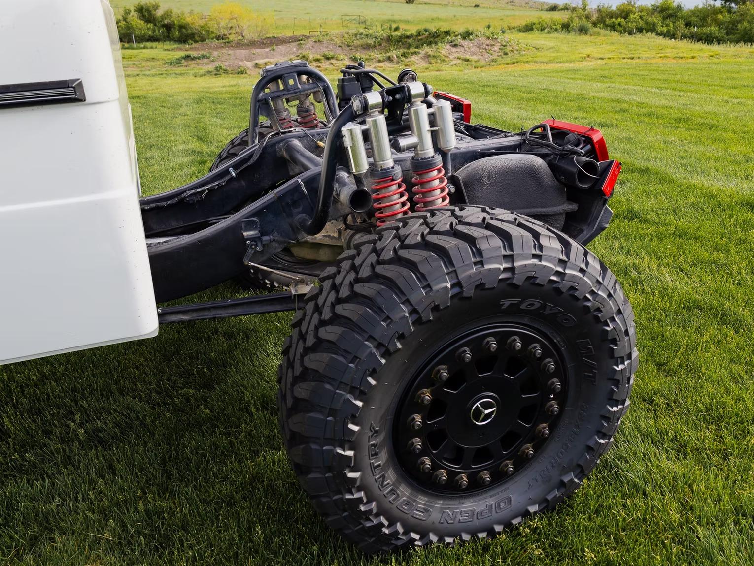 2017 Mercedes-Benz G550 4x4 Squared Pickup