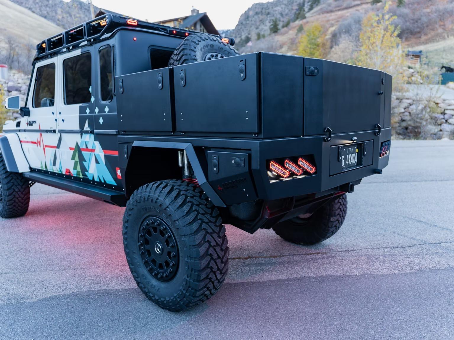 2017 Mercedes-Benz G550 4x4 Squared Pickup