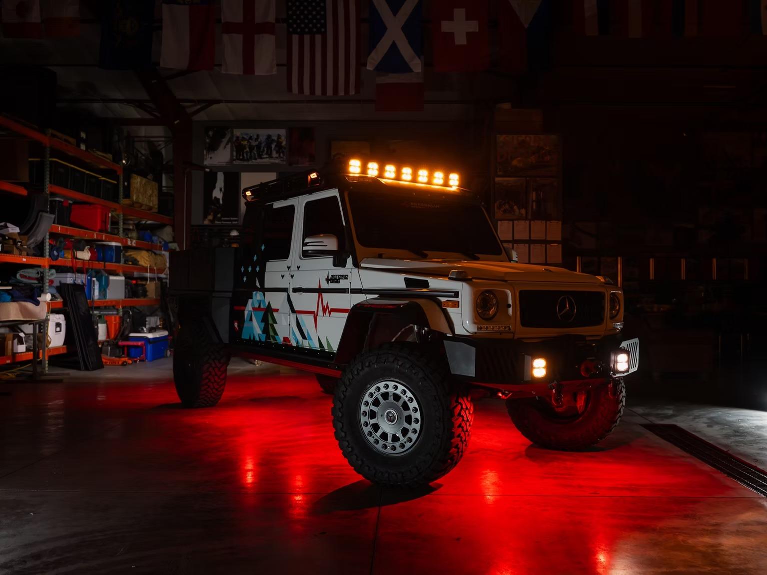 2017 Mercedes-Benz G550 4x4 Squared Pickup