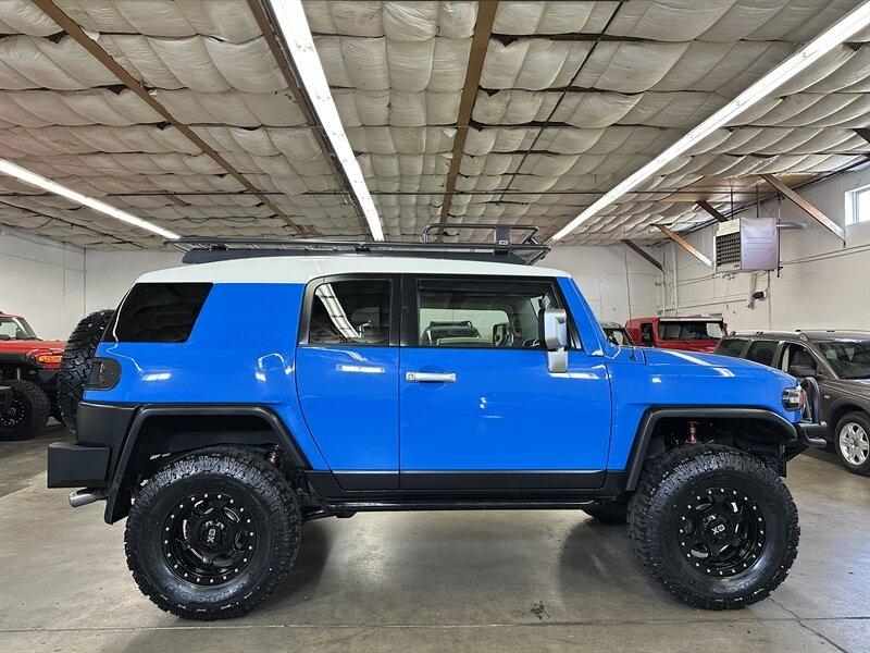 2007 Toyota FJ Cruiser - 2