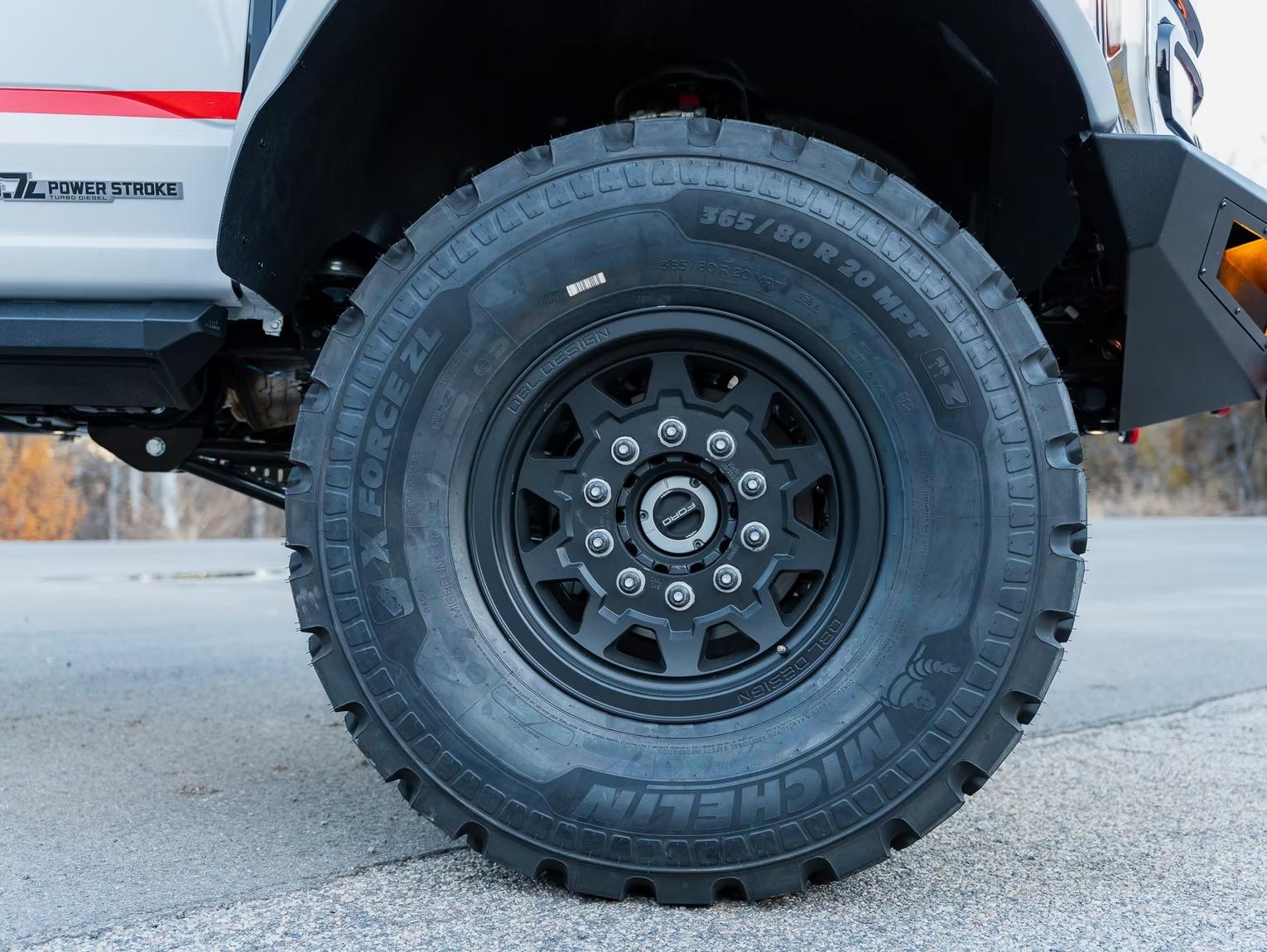 2025 Adrenalin Overkill 6 Door