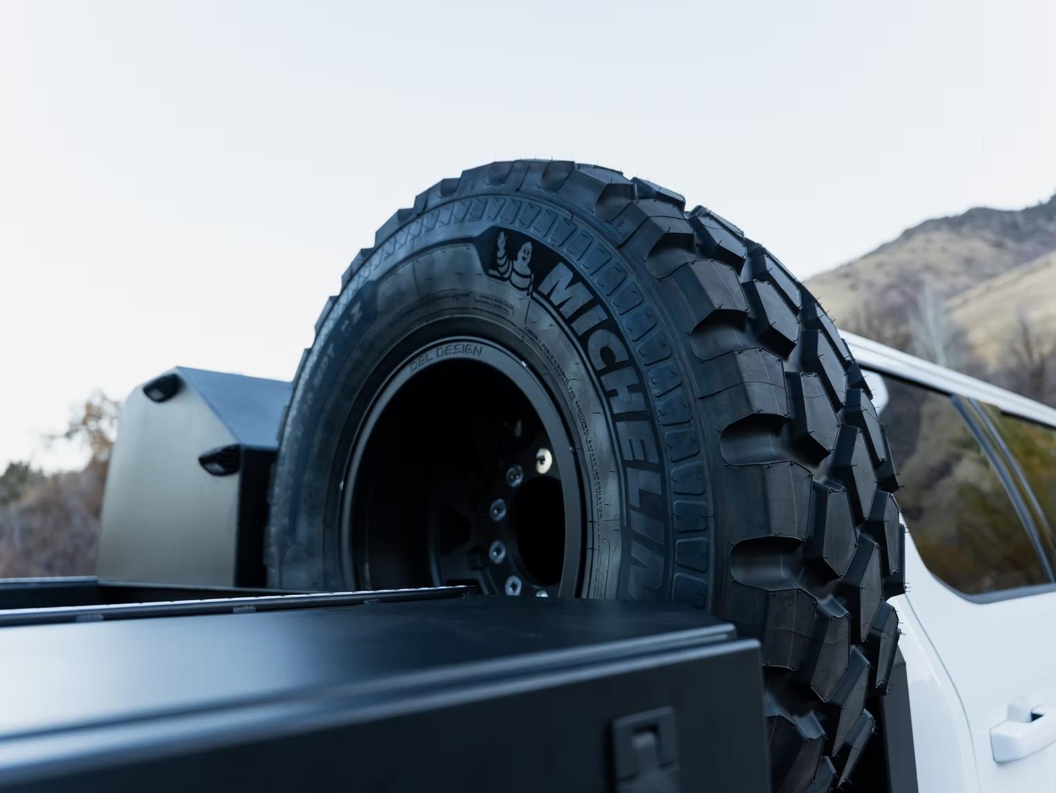 2025 Adrenalin Overkill 6 Door