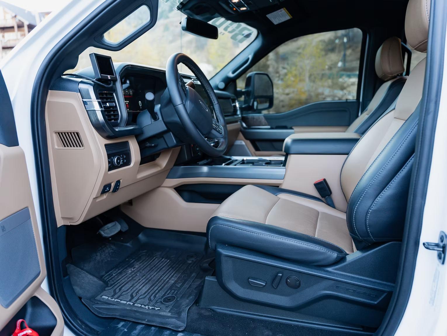 2025 Adrenalin Overkill 6 Door