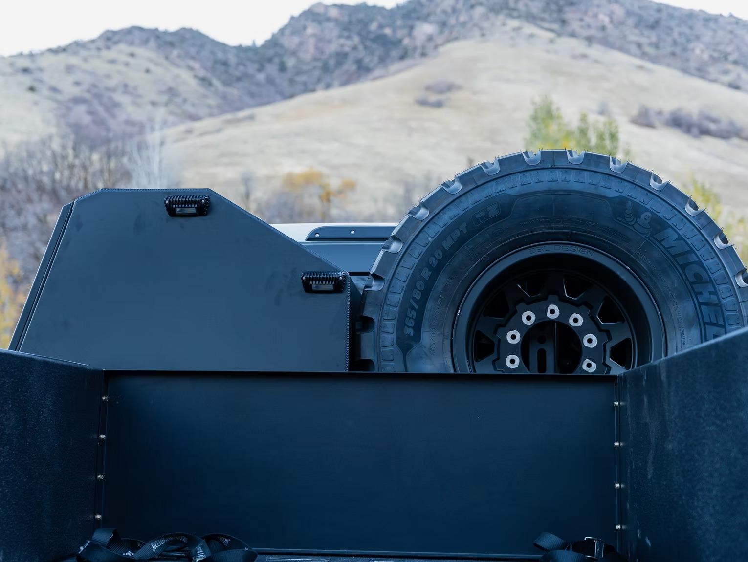 2025 Adrenalin Overkill 6 Door