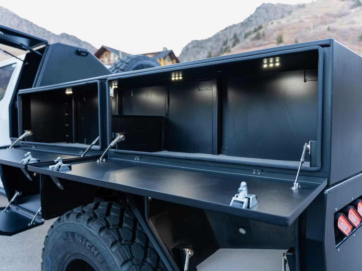 2025 Adrenalin Overkill 6 Door