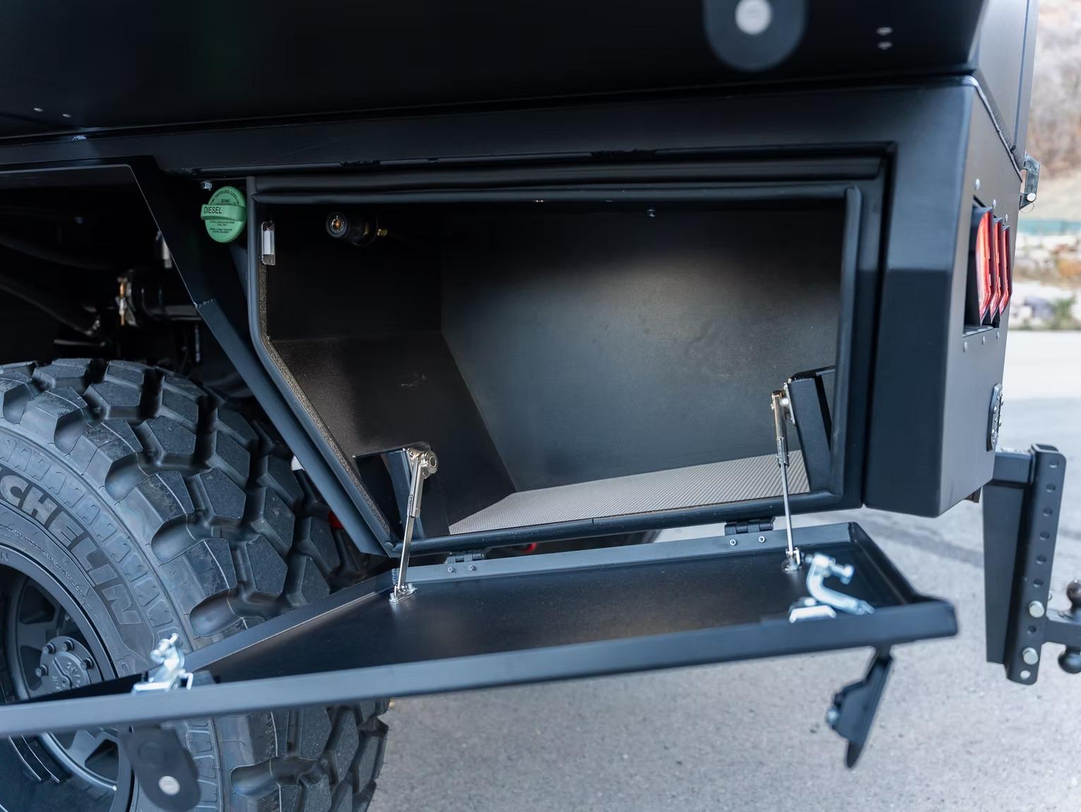 2025 Adrenalin Overkill 6 Door