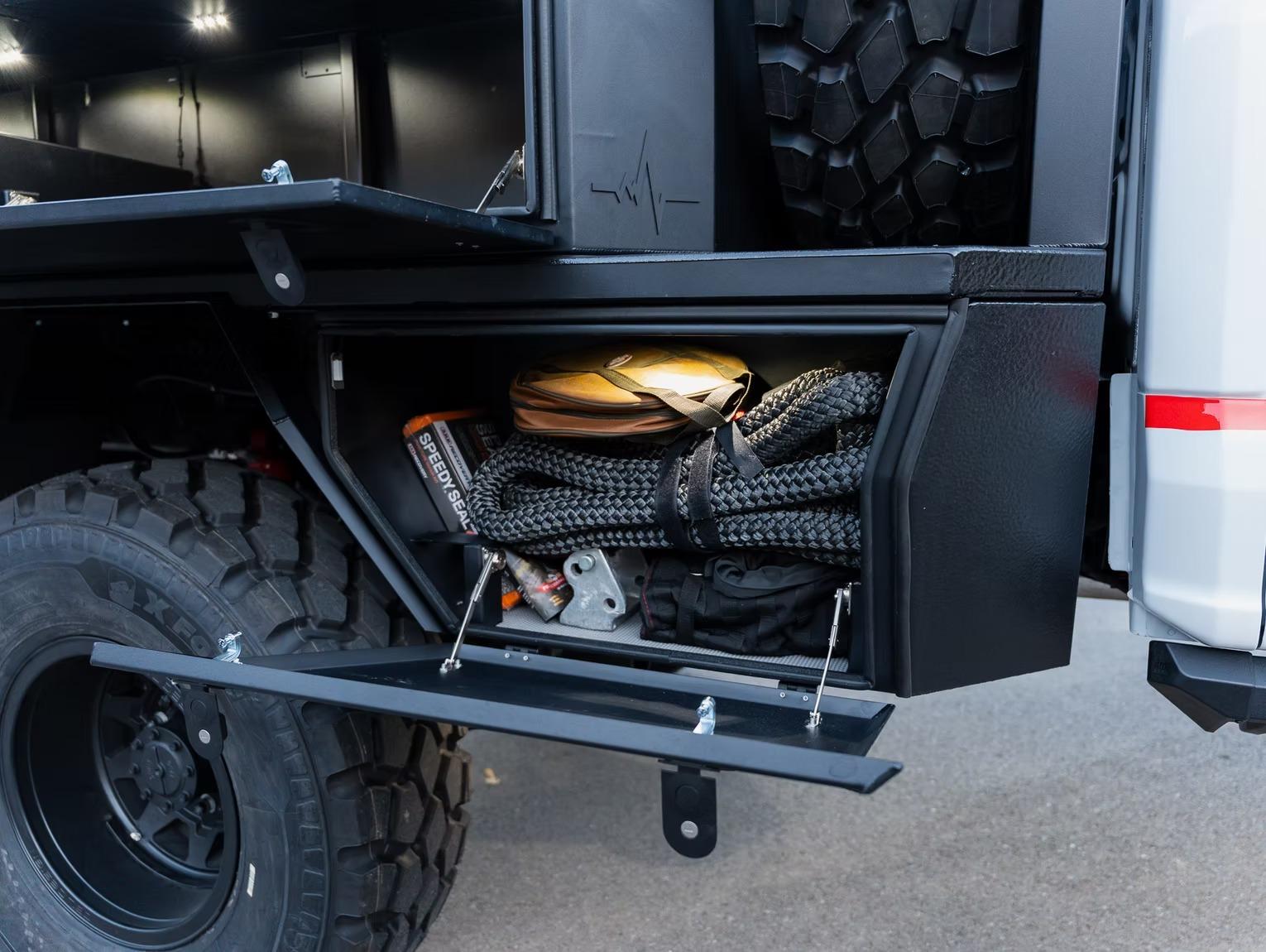 2025 Adrenalin Overkill 6 Door