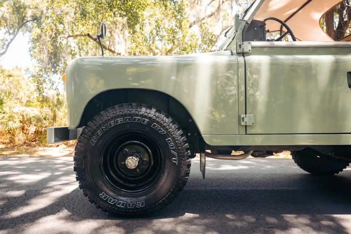 1973 Land Rover Series III 88