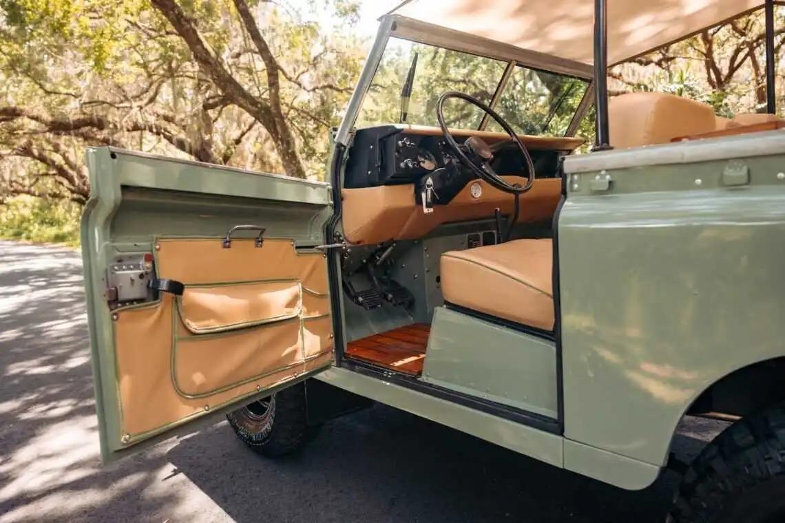 1973 Land Rover Series III 88