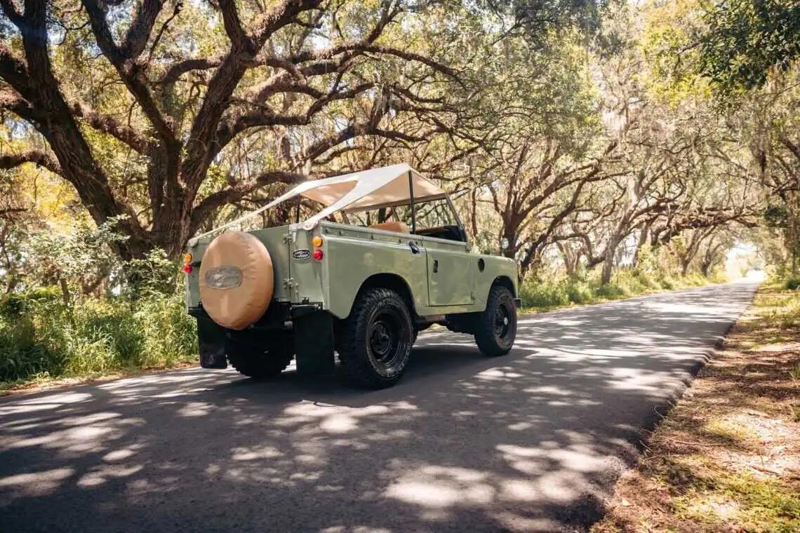 1973 Land Rover Series III 88
