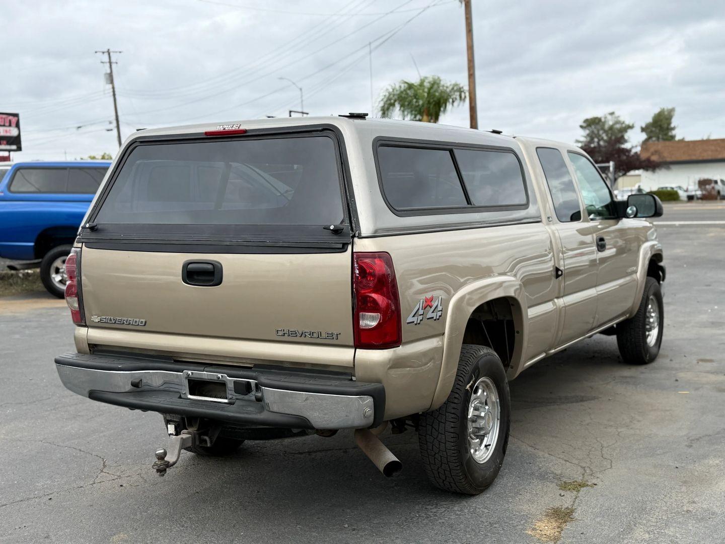 2004 Chevrolet Silverado 2500 HD Extended Cab - 5