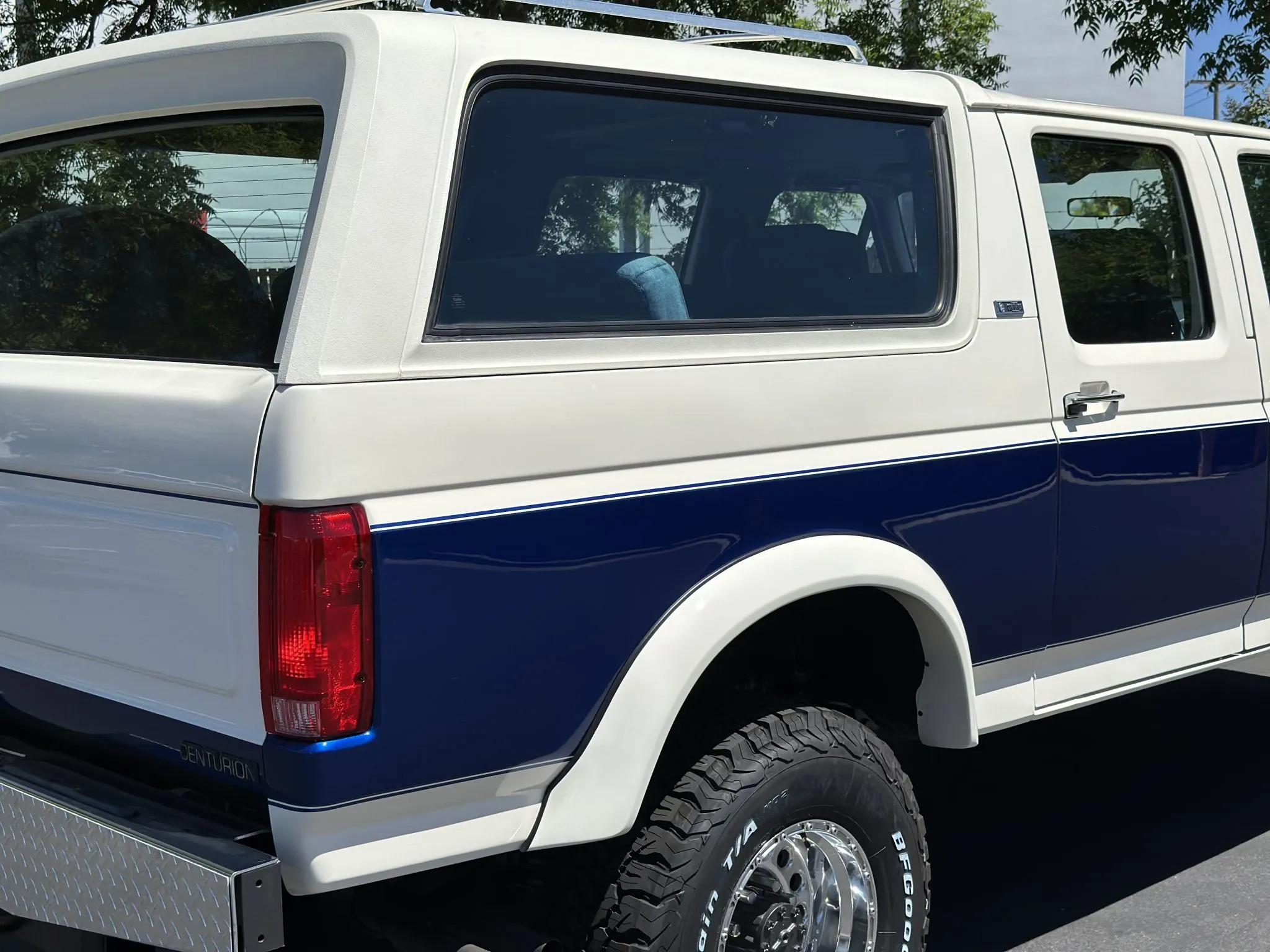1990 Ford C-350 Centurion