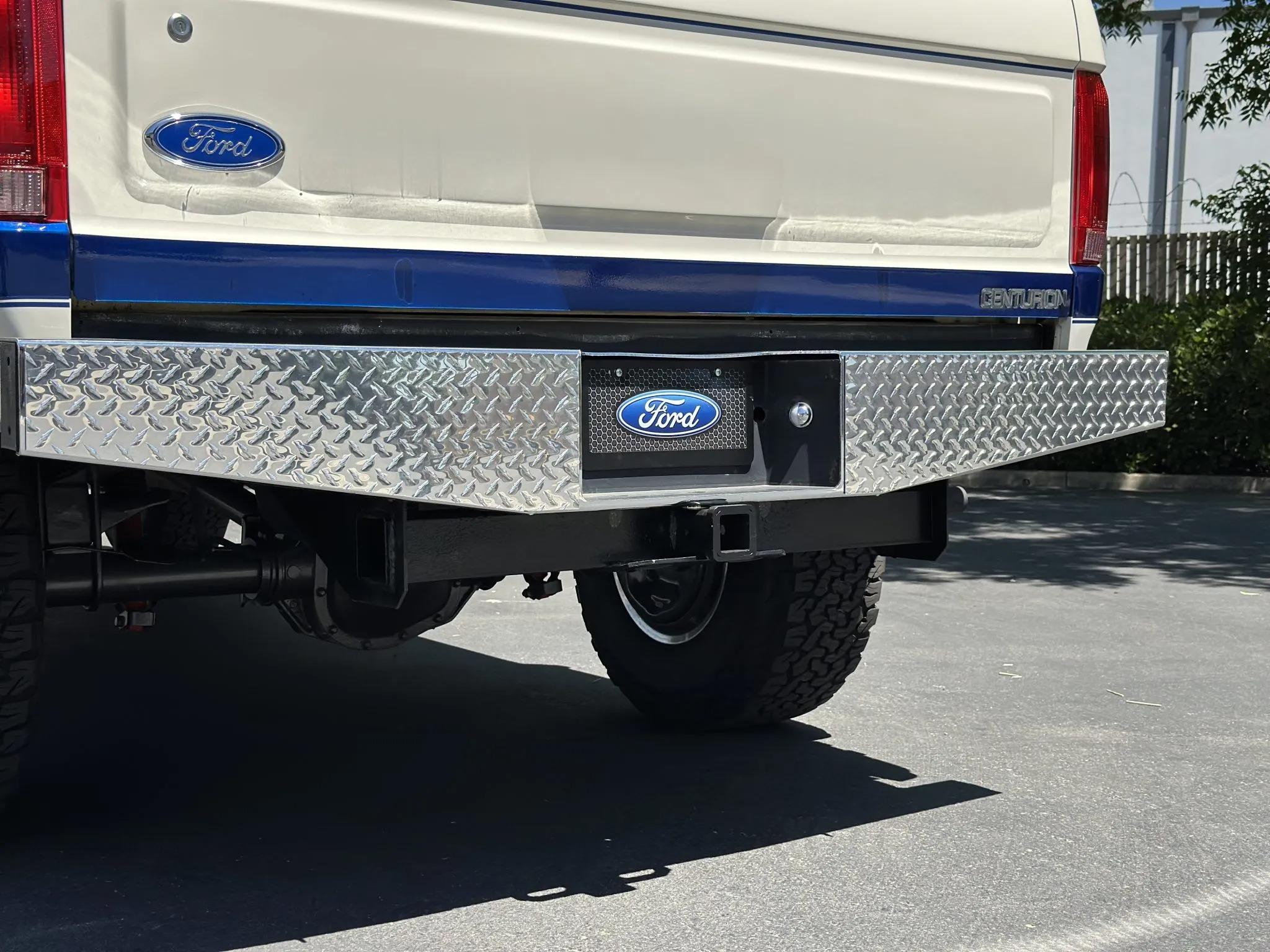 1990 Ford C-350 Centurion