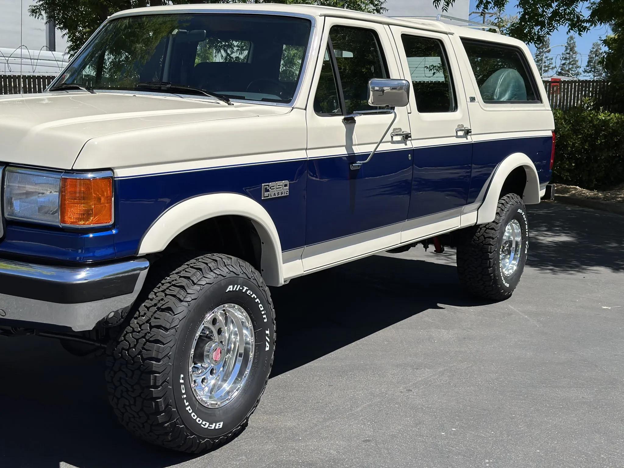 1990 Ford C-350 Centurion