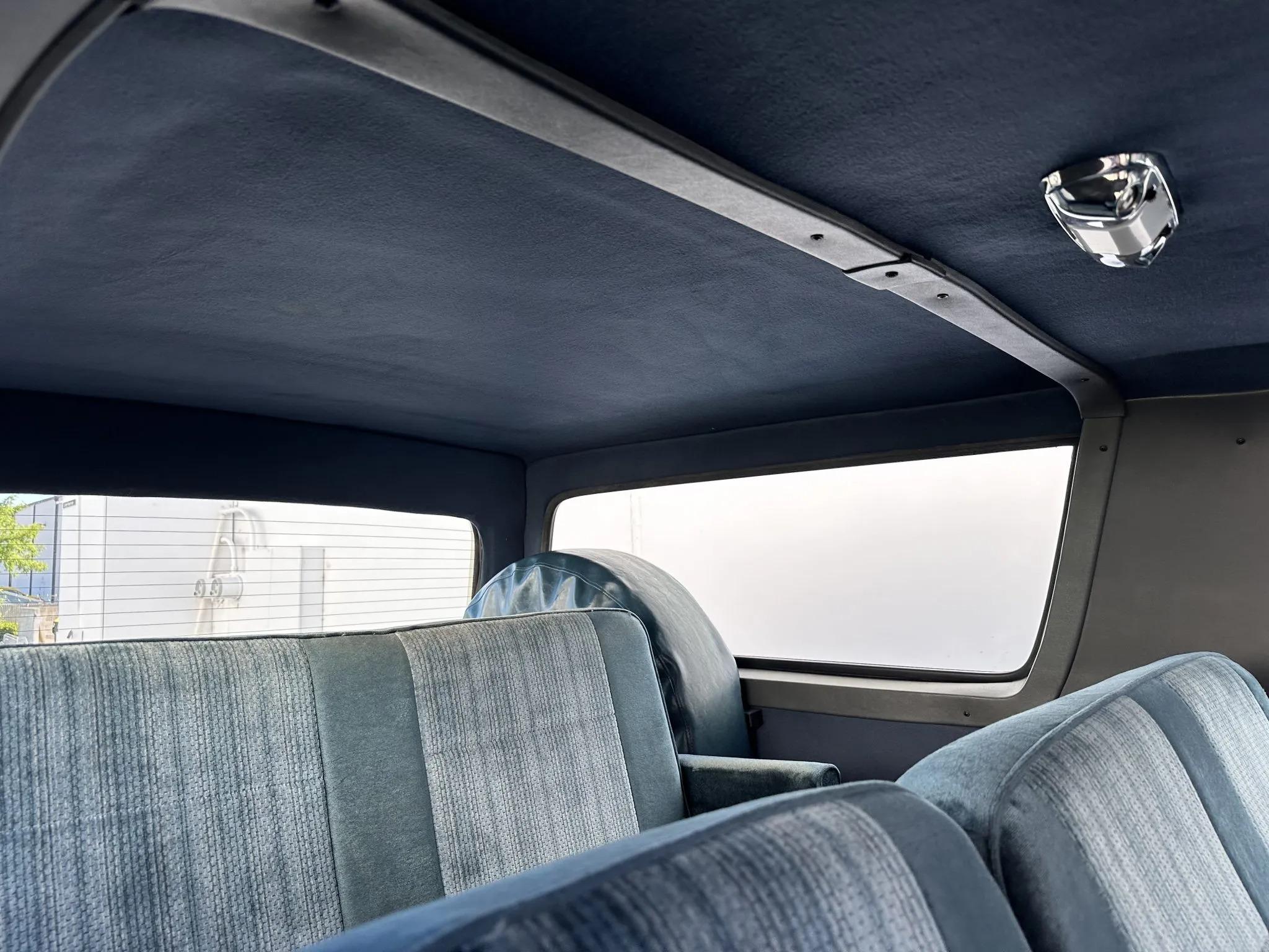 1990 Ford C-350 Centurion