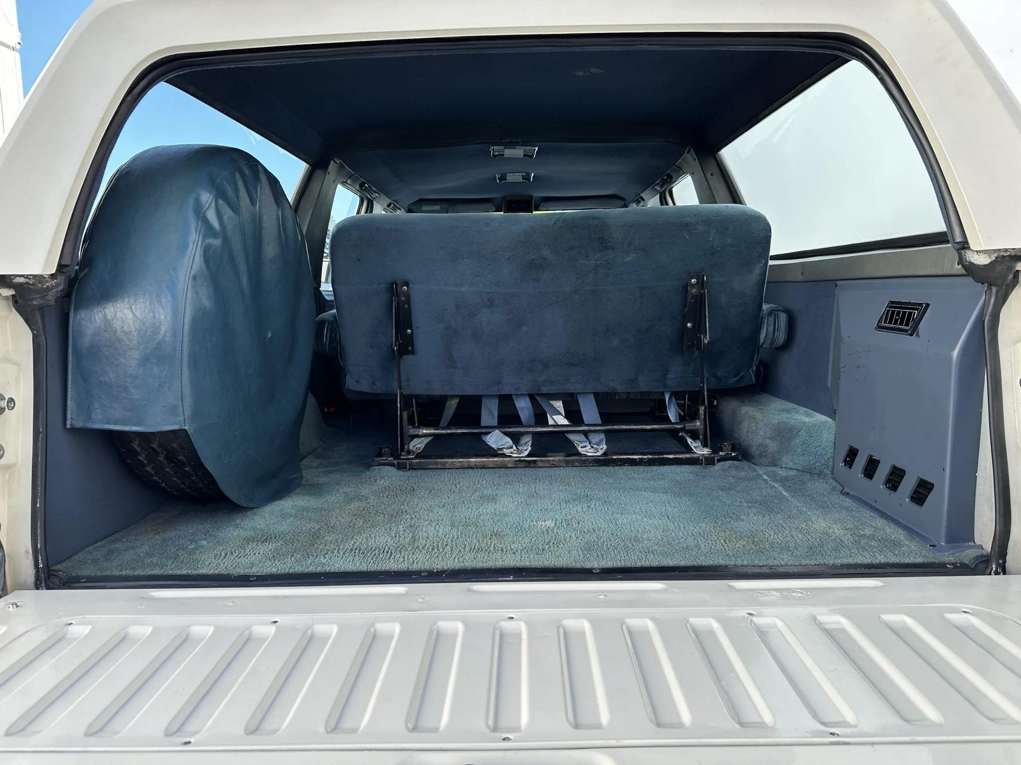 1990 Ford C-350 Centurion