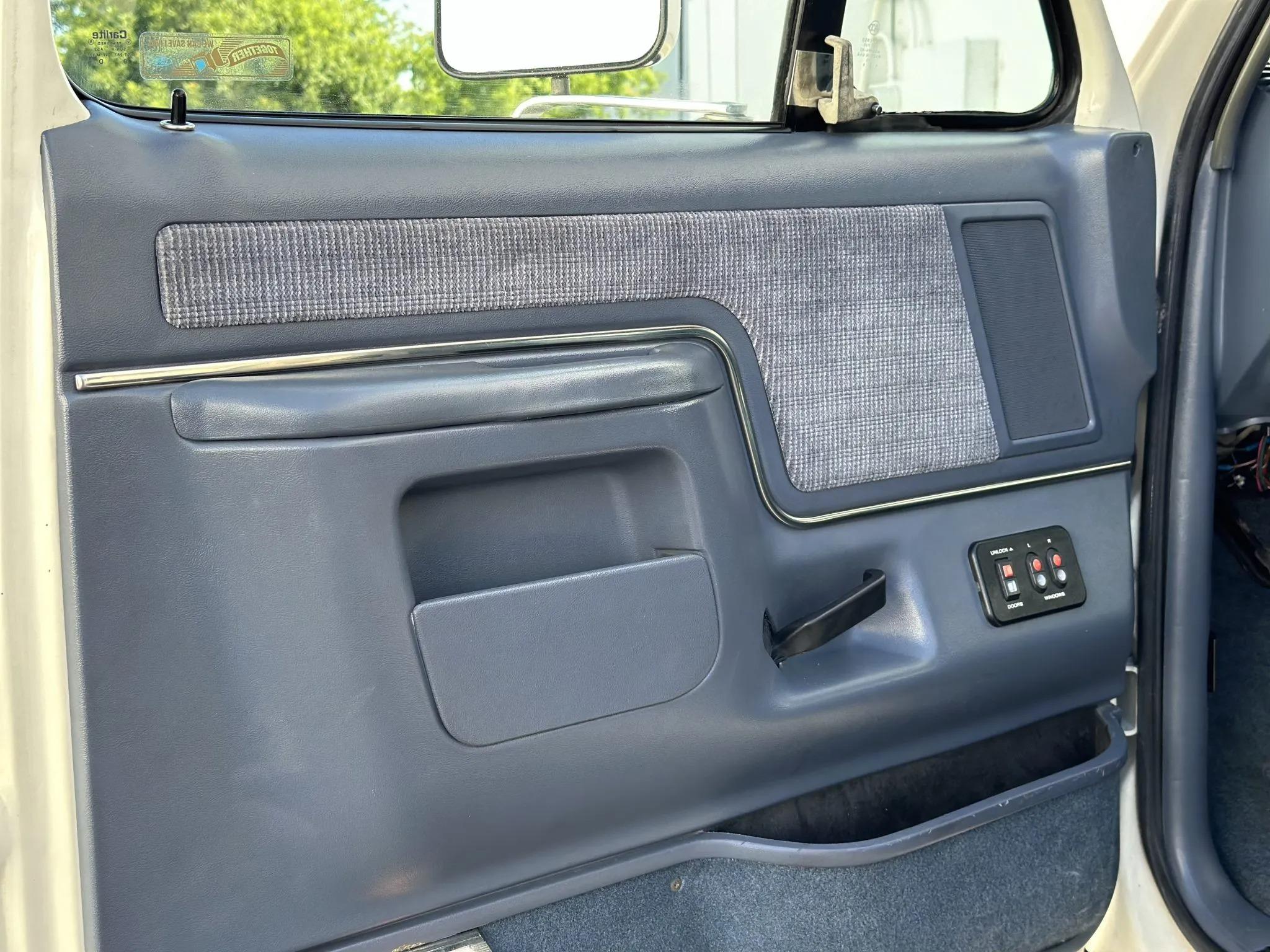 1990 Ford C-350 Centurion