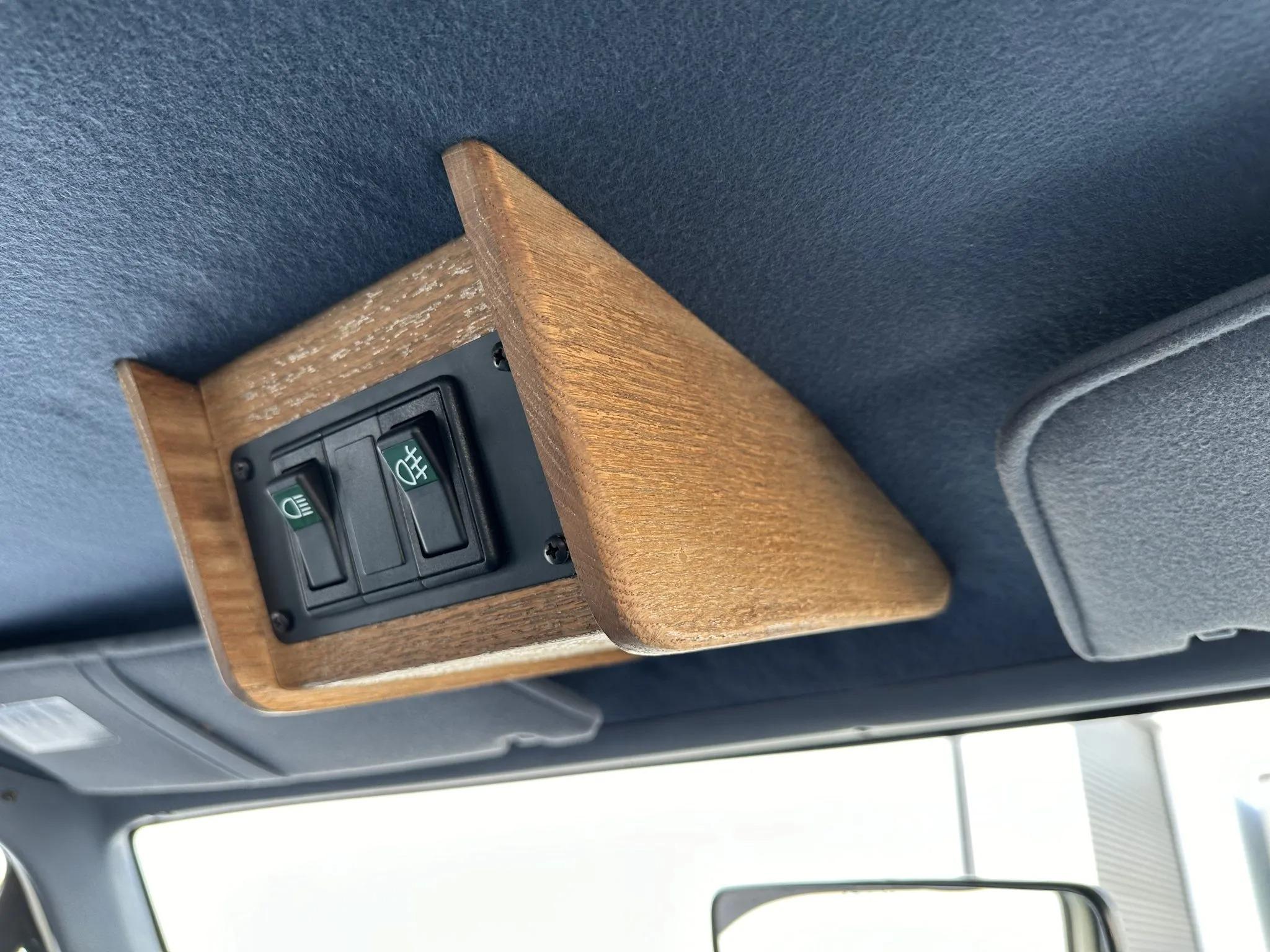 1990 Ford C-350 Centurion