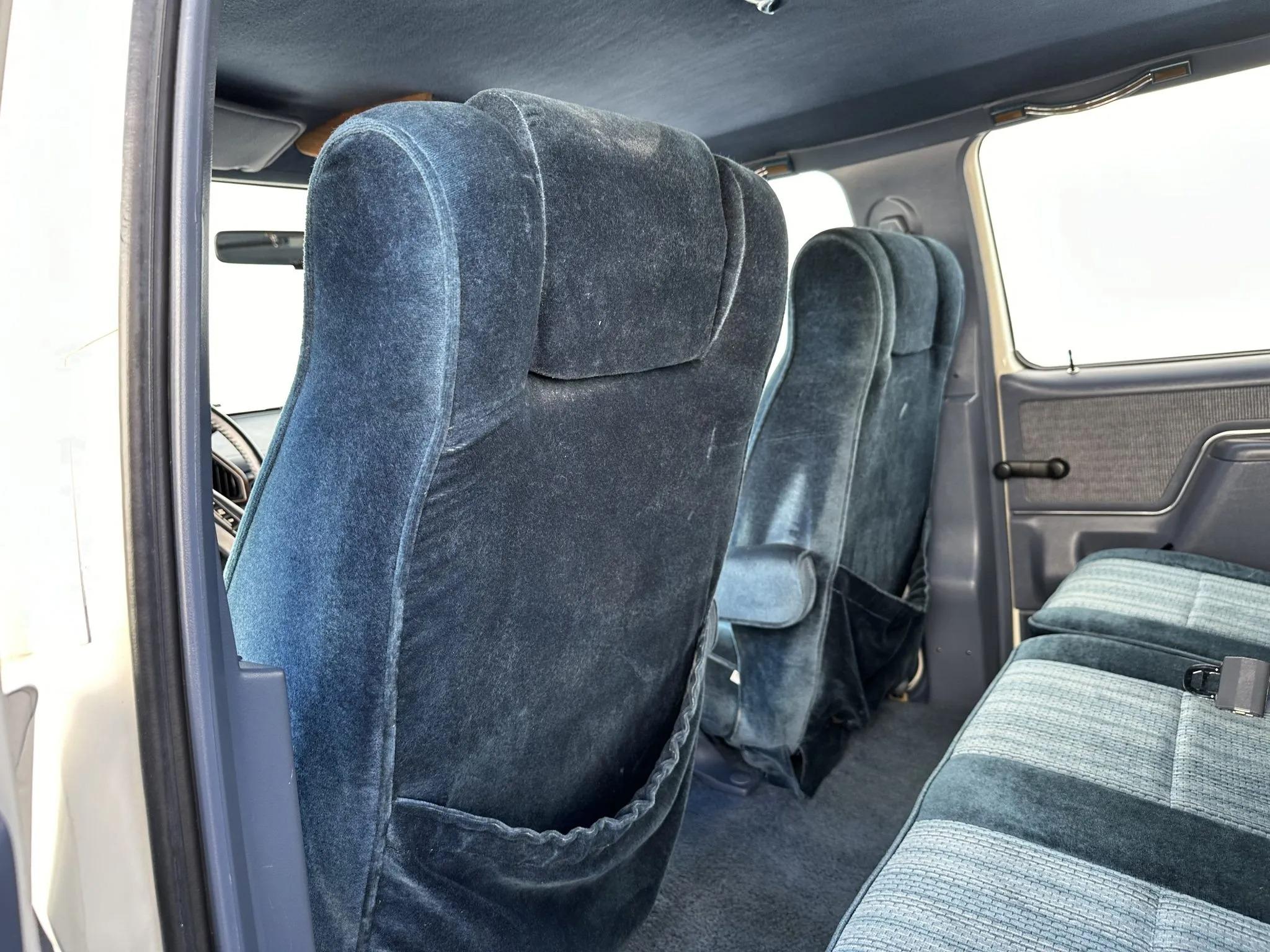 1990 Ford C-350 Centurion