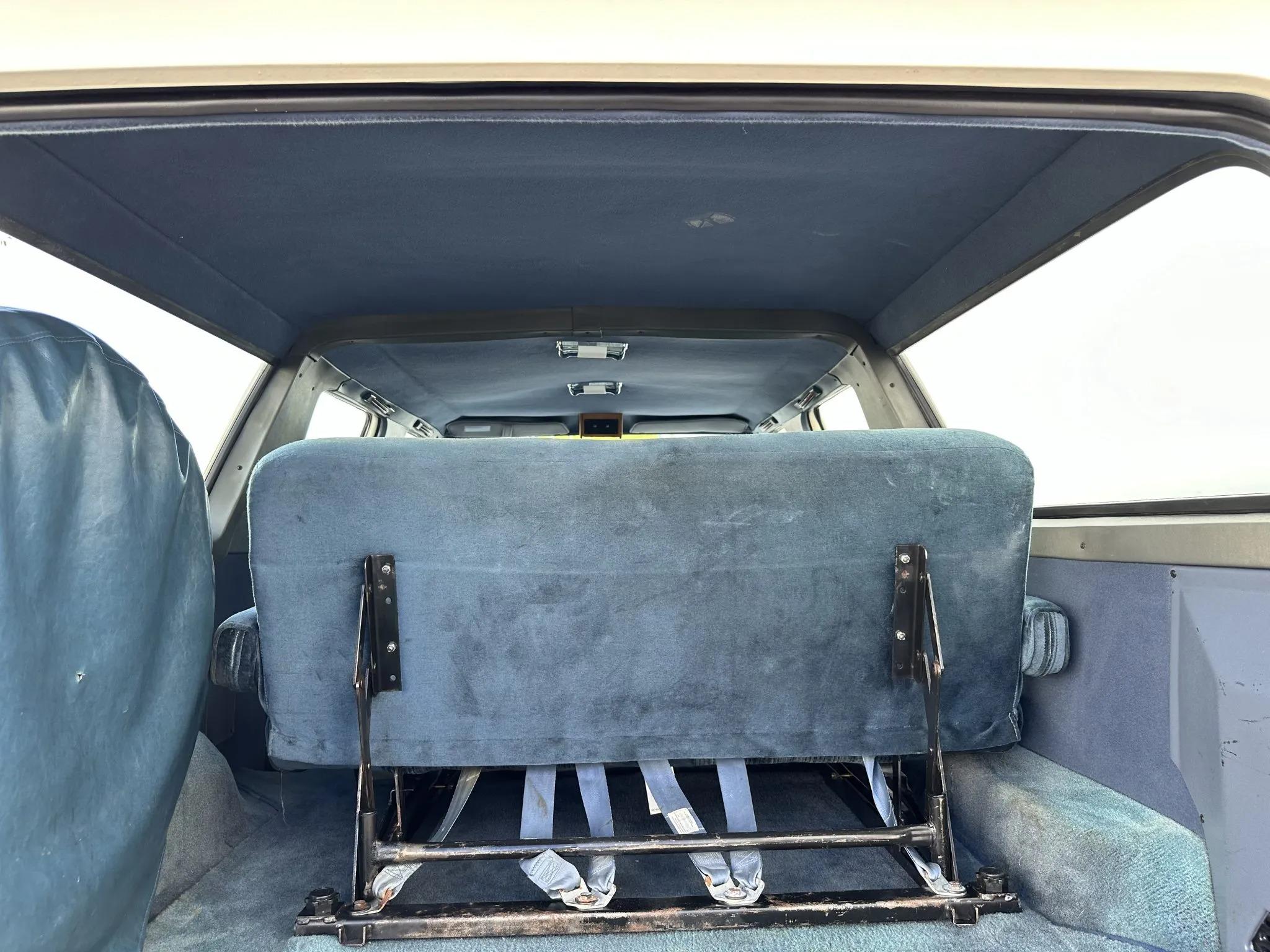 1990 Ford C-350 Centurion