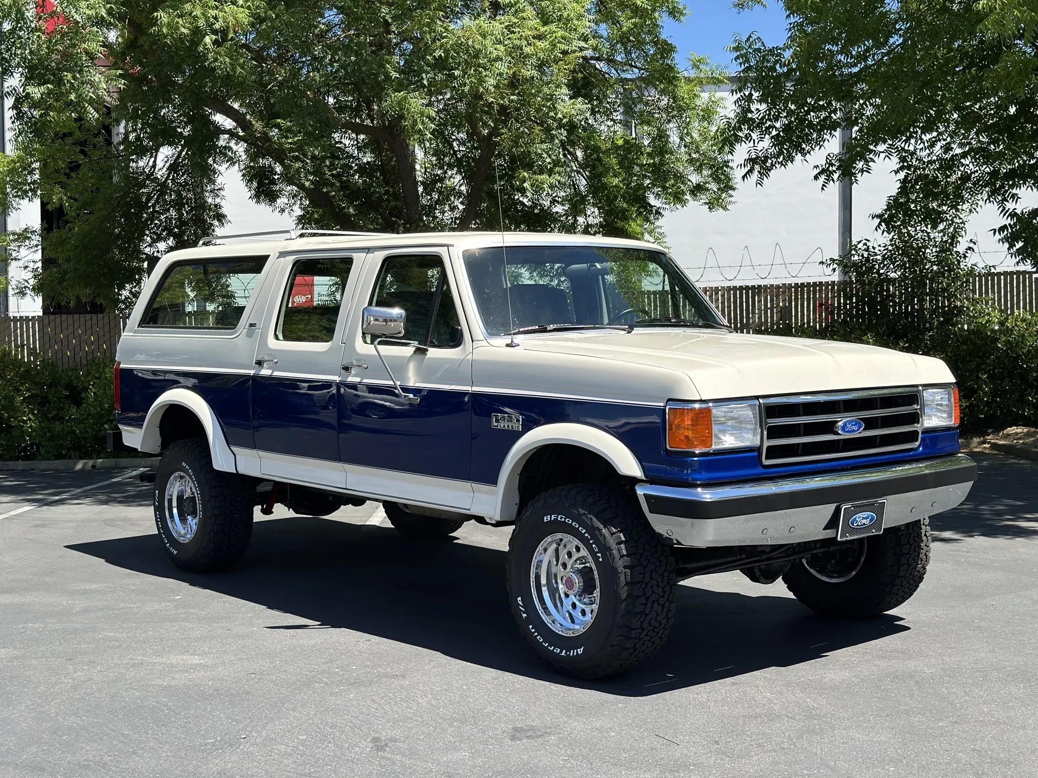 1990 Ford C-350 Centurion - 4