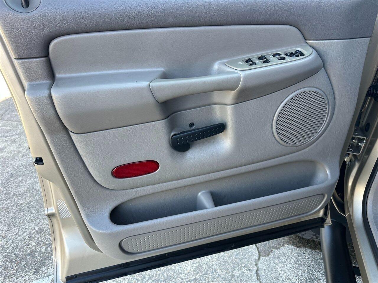 2005 Dodge Ram 2500 SLT