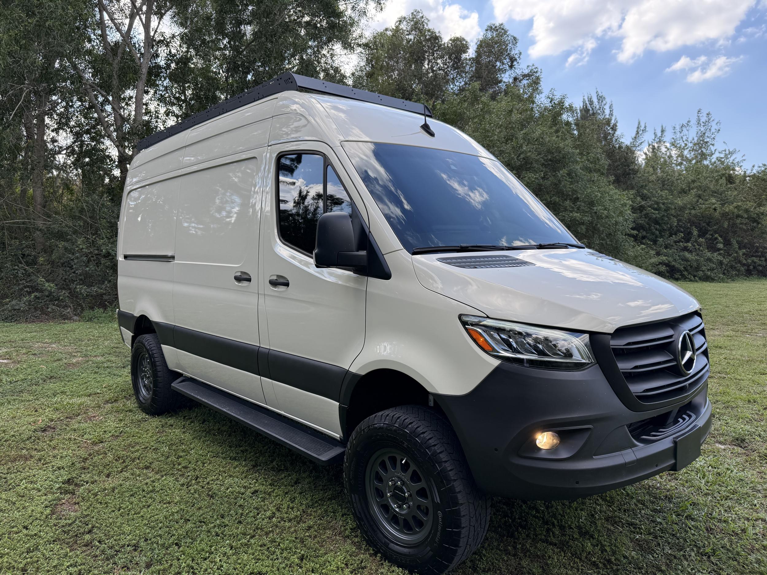 2023 Mercedes-Benz Sprinter 2500