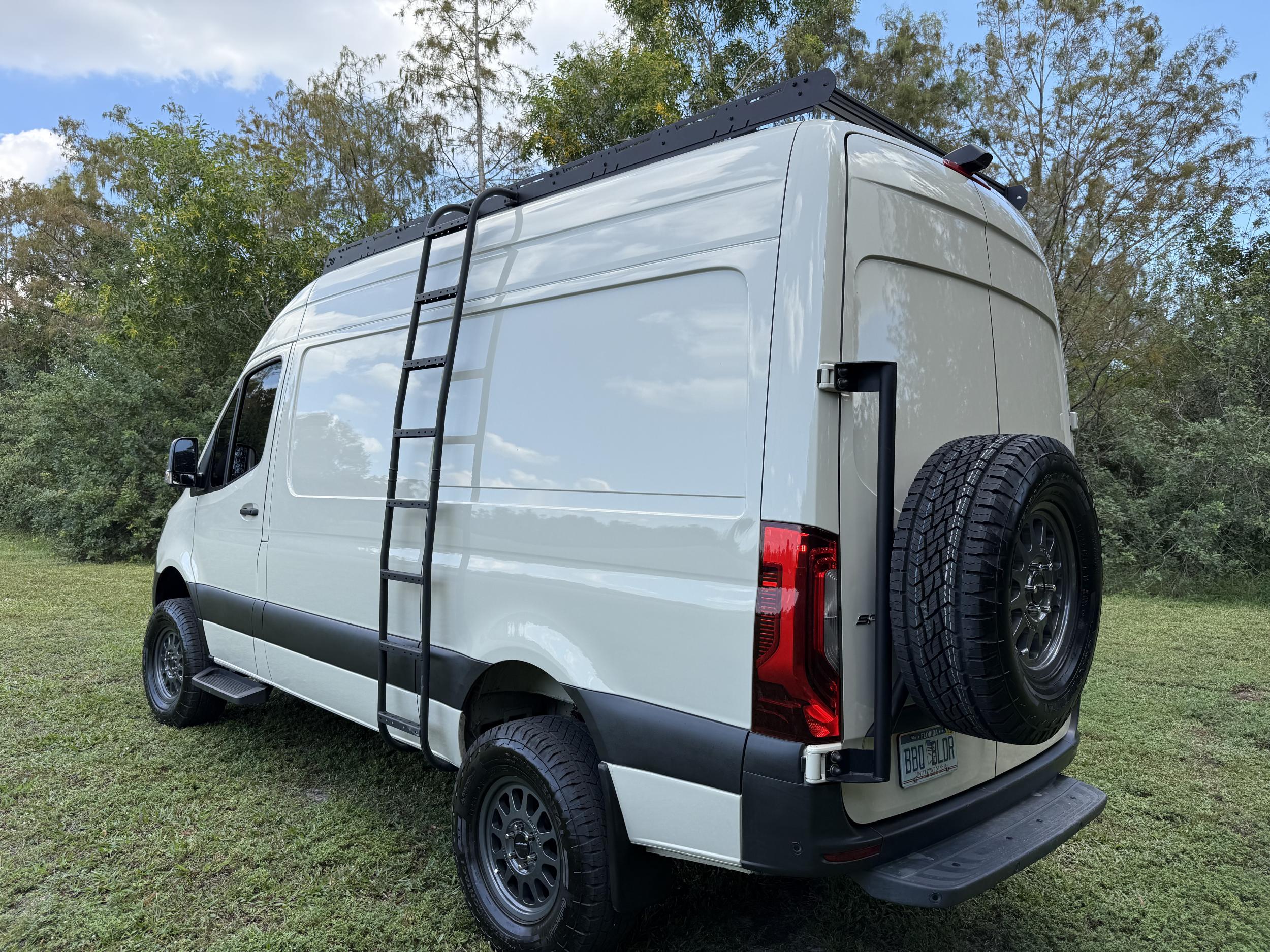 2023 Mercedes-Benz Sprinter 2500 - 4