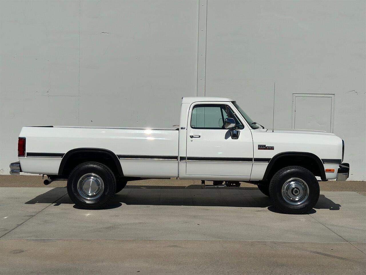 1991 Dodge Ram W250 - 4