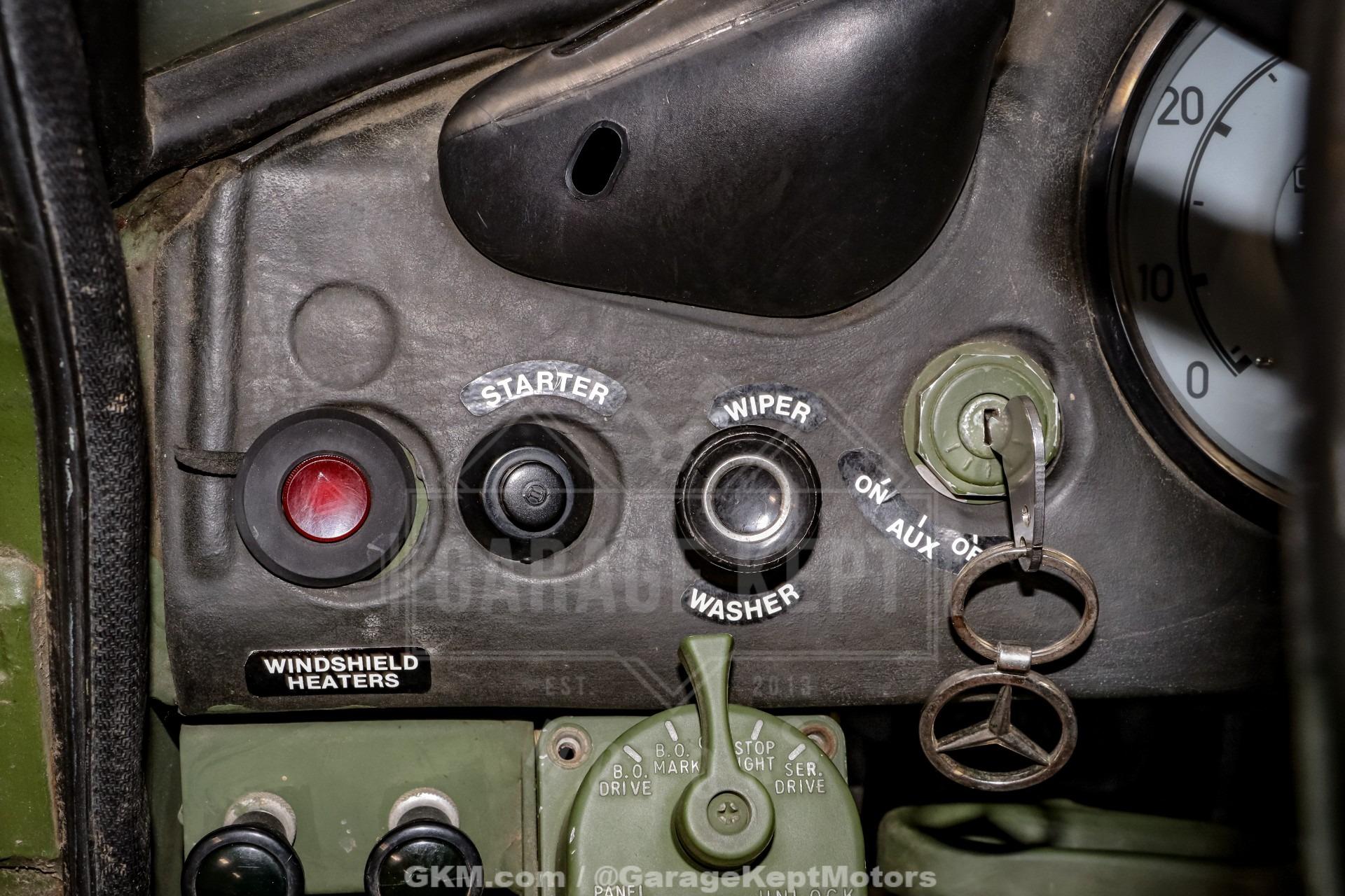 1990 Mercedes-Benz Unimog FLU419