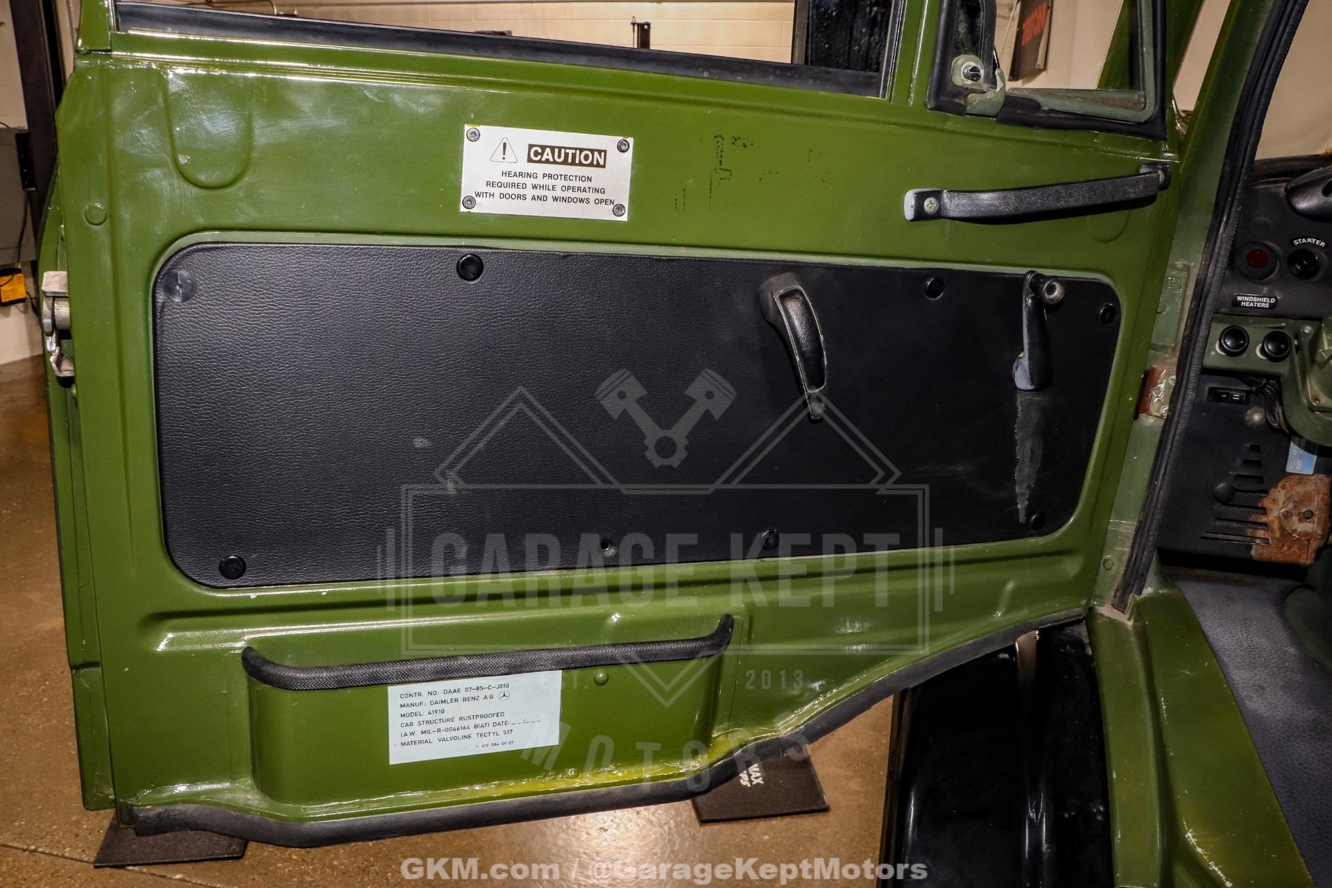 1990 Mercedes-Benz Unimog FLU419