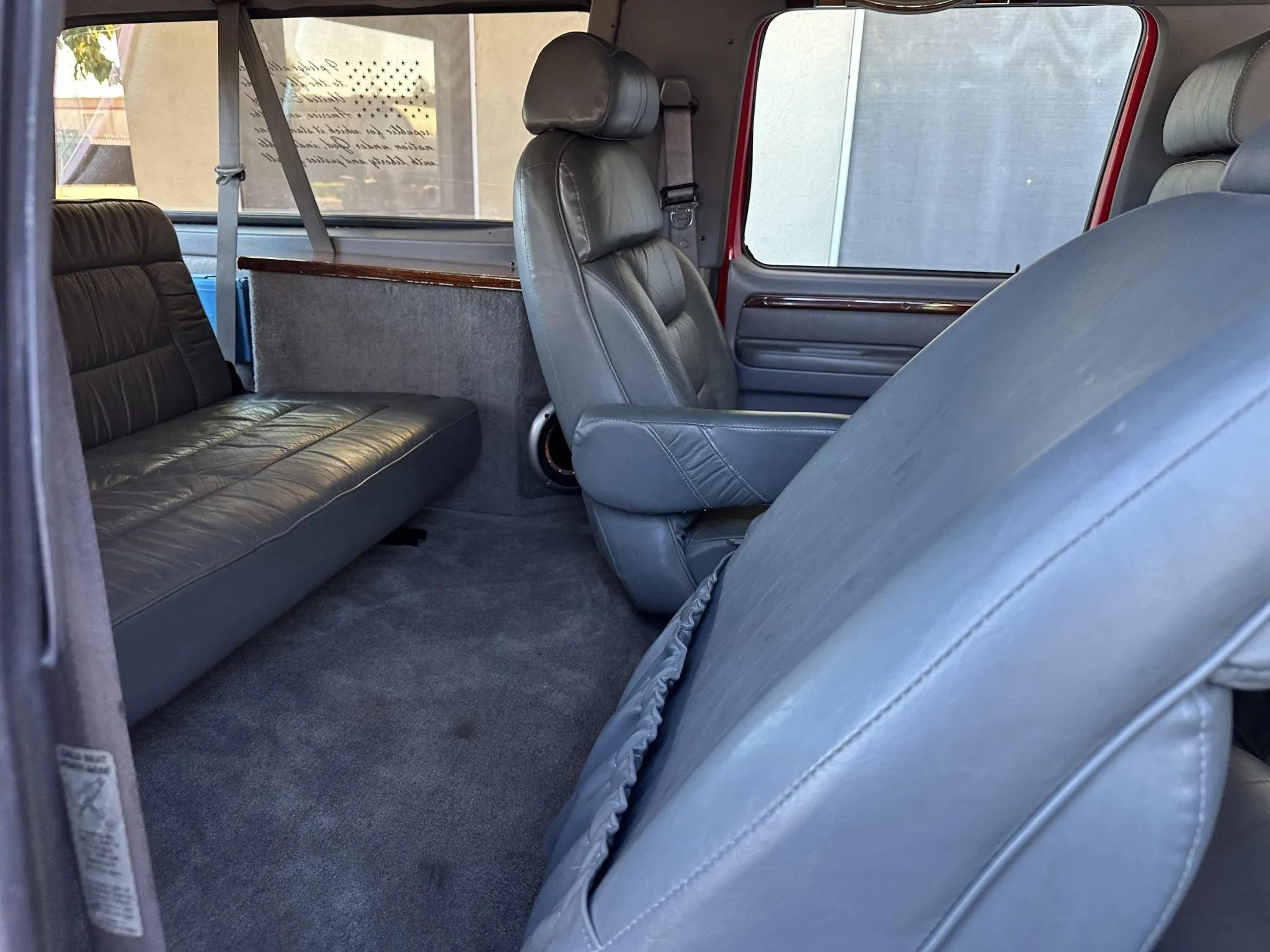 1995 Ford C-350 Centurion